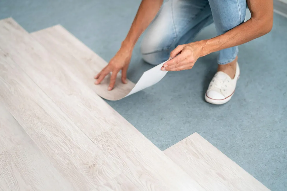 Stop Your Vinyl Flooring from Bubbling and Peeling