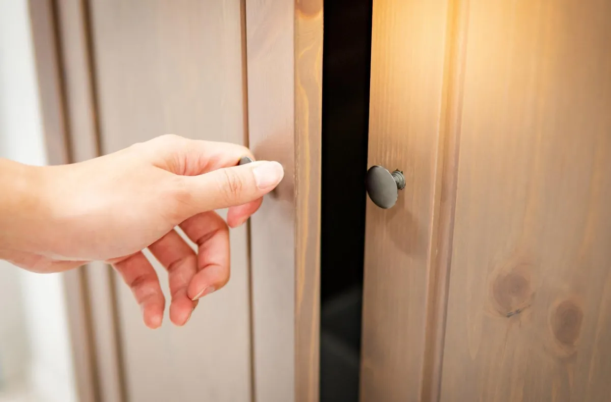 Solving Uneven Cabinet Door Spacing Issues at Home