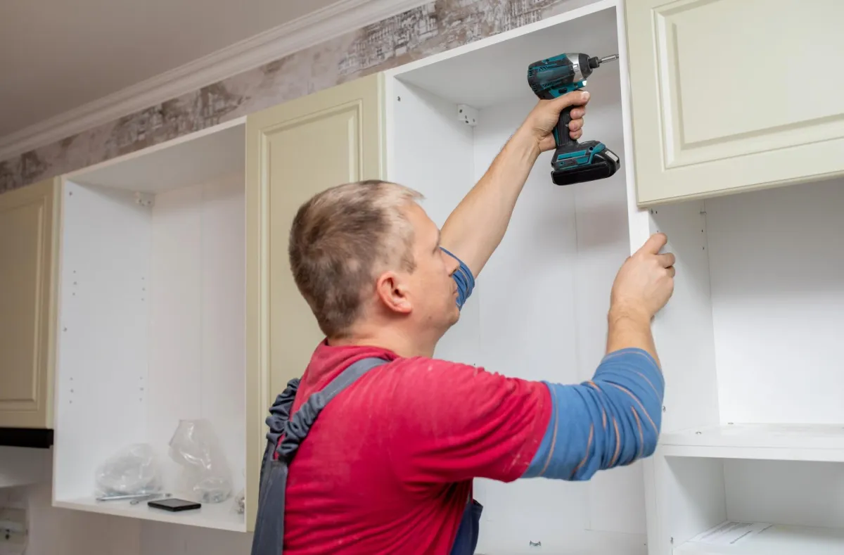 kitchen cabinet installation