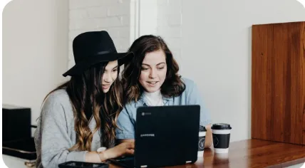 2 girls