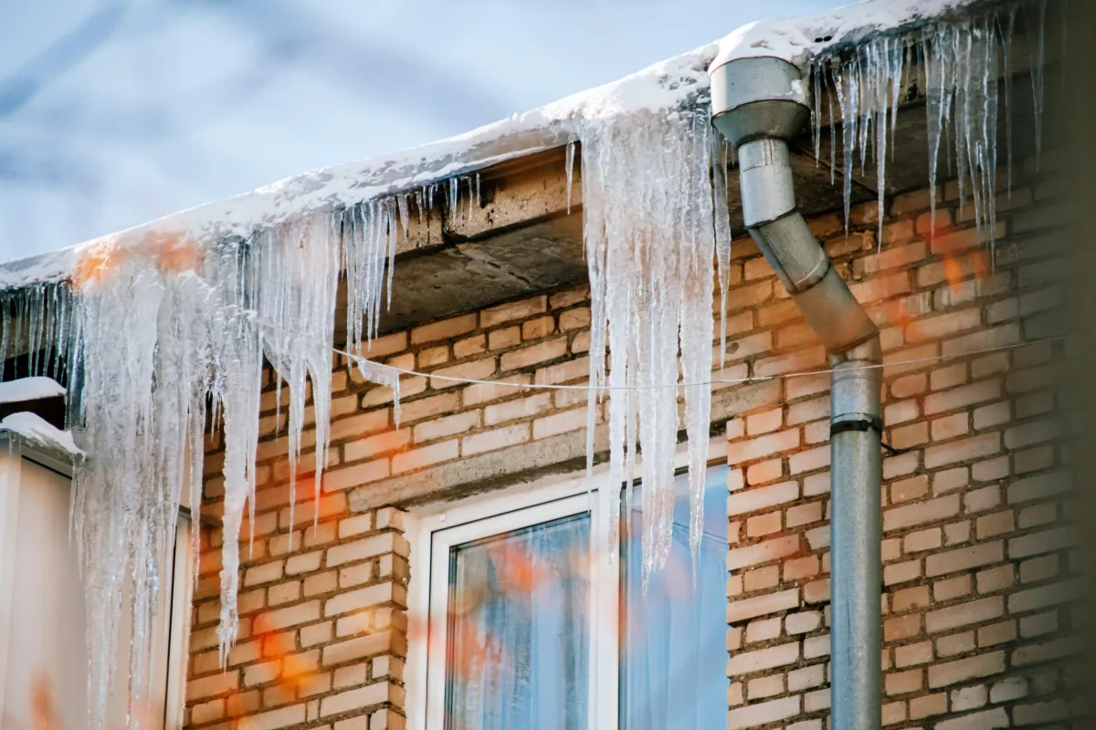 Frozen Pipe Prevention: Strategic Action Items to Protect Your Investment This November 🥶