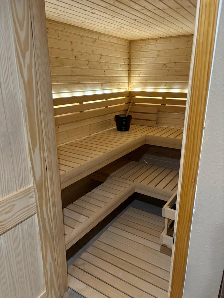custom indoor sauna
