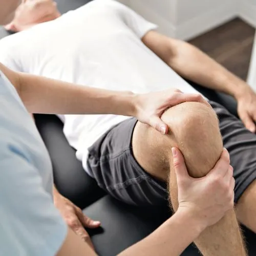 Understanding and Treating Knee Pain from Patellofemoral Pain Syndrome (PFPS) with Physiotherapy in Surrey BC