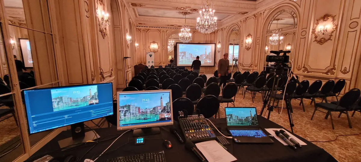 One BXL Brussels hybrid event virtual meeting av services