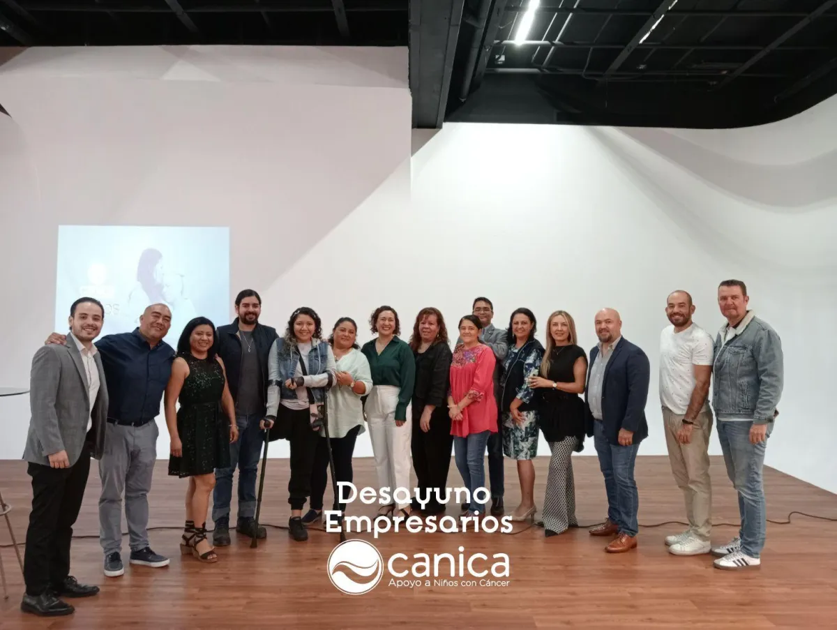 Empresarios y miembros de CANICA reunidos en La Sauceda durante el desayuno empresarial  de octubre