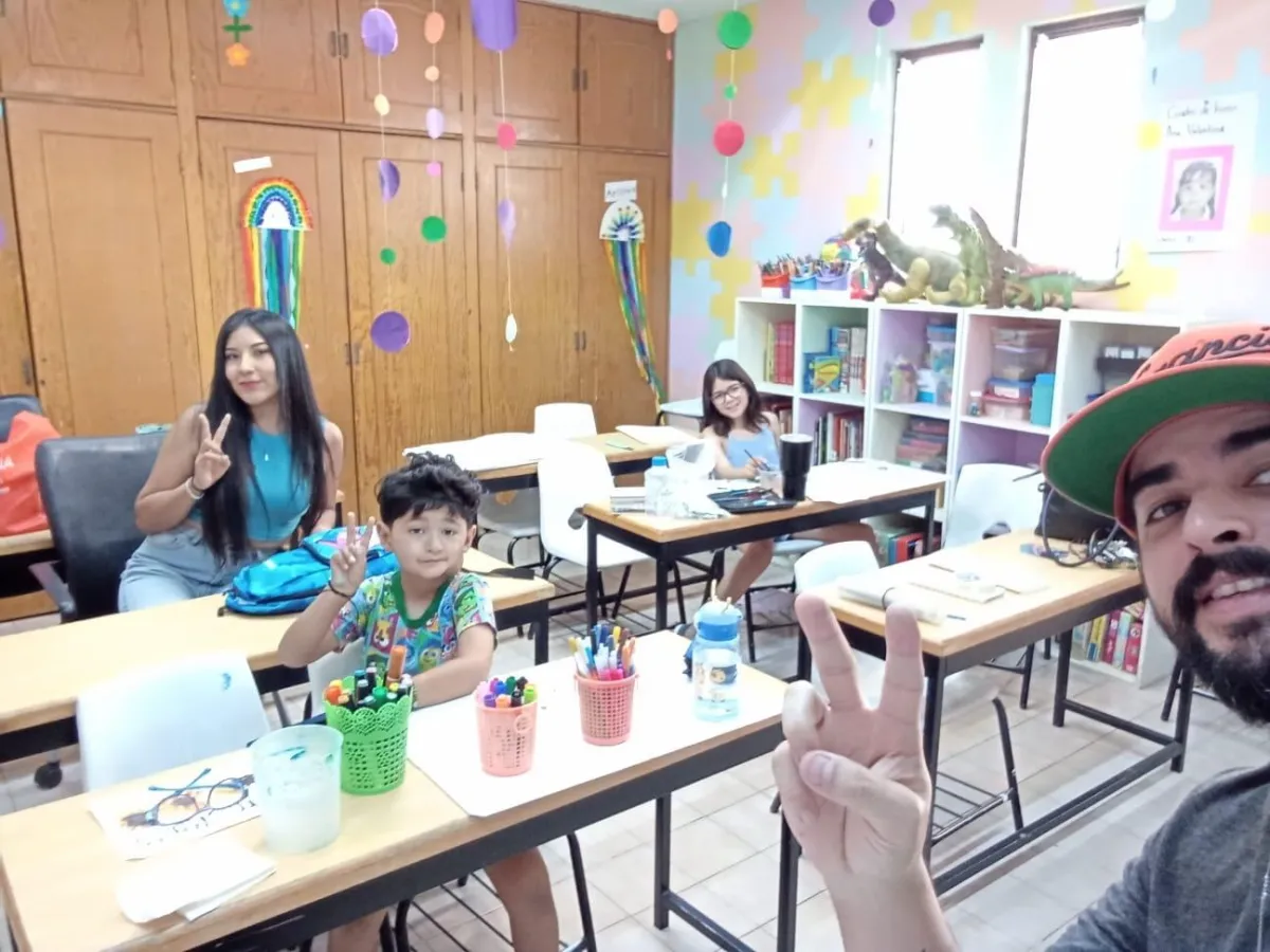 Explorando el Agua y el Tiempo: Segunda Clase de Acuarela en CANICARTE