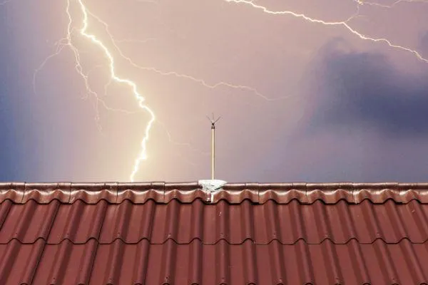 Do You Need a Lightning Rod with a Metal Roof? Here's the Truth