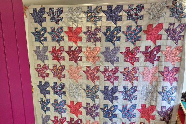 Pam's maple leaf quilt top finish