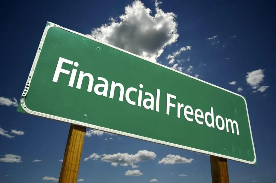 How I Used Real Estate to Build Financial Freedom Before Finishing Training
