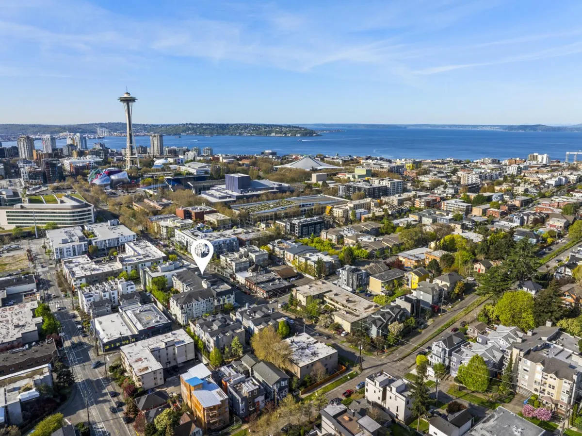 A Quiet, Convenient, Surprisingly Spacious Lower Queen Anne Condo