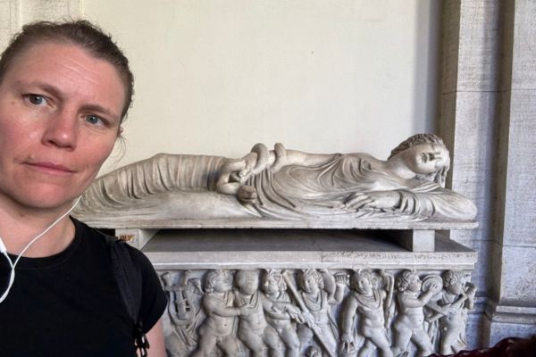 lounging in the vatican