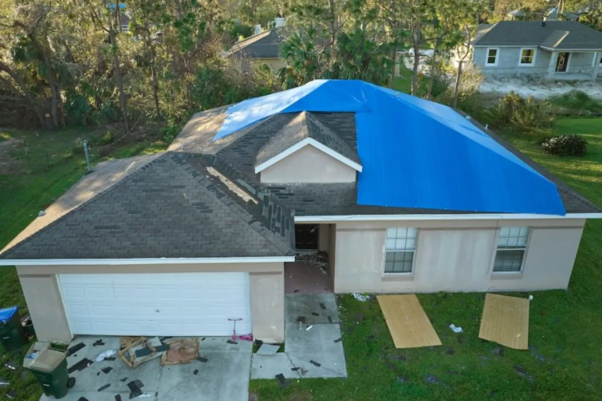 Emergency Winter Roof Repairs in Seattle: What to Do Right Now