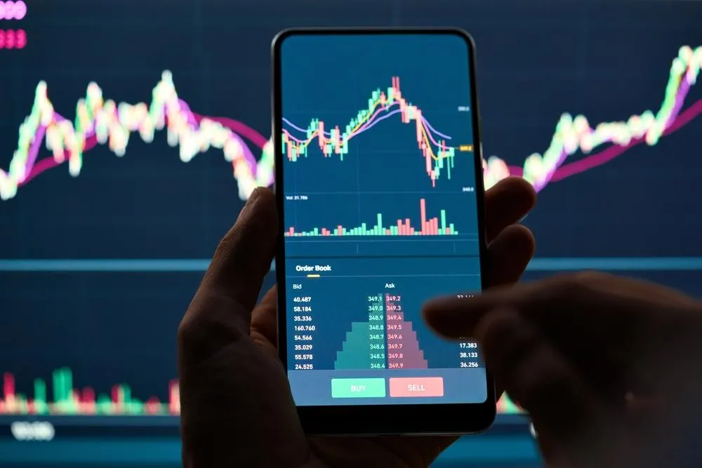 Stock Market Risks Are Rising—Here’s How Gold & Silver Can Protect Your Wealth
