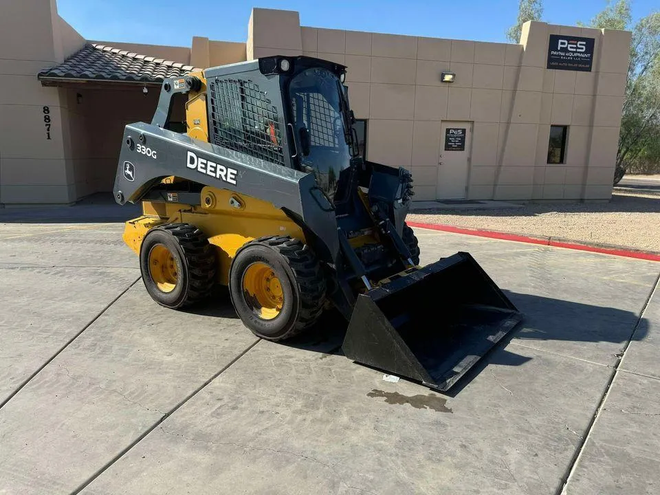 2019 Enclosed Skid Steer