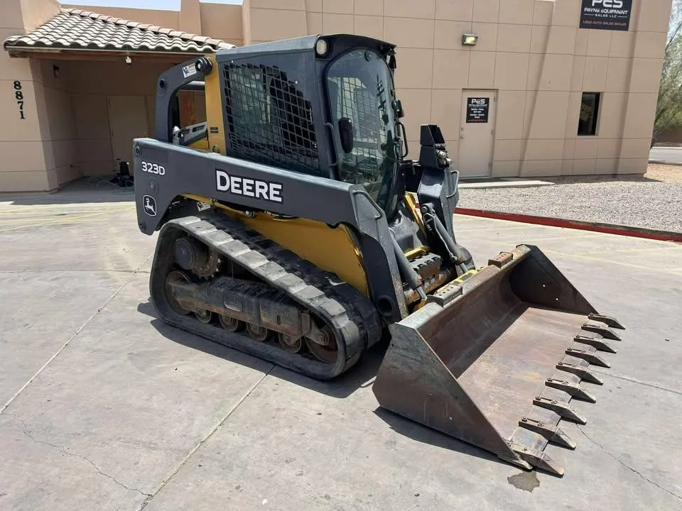 2013 Enclosed Skid Steer