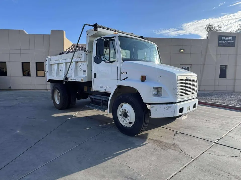 1998 Bobtail Dump Truck