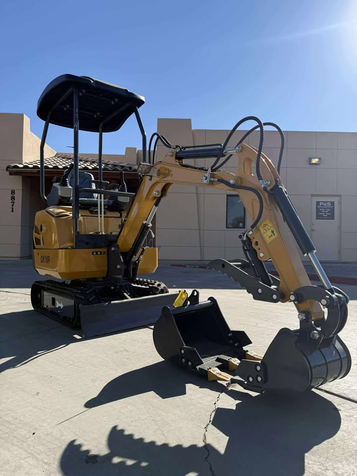 2025 Mini Excavator