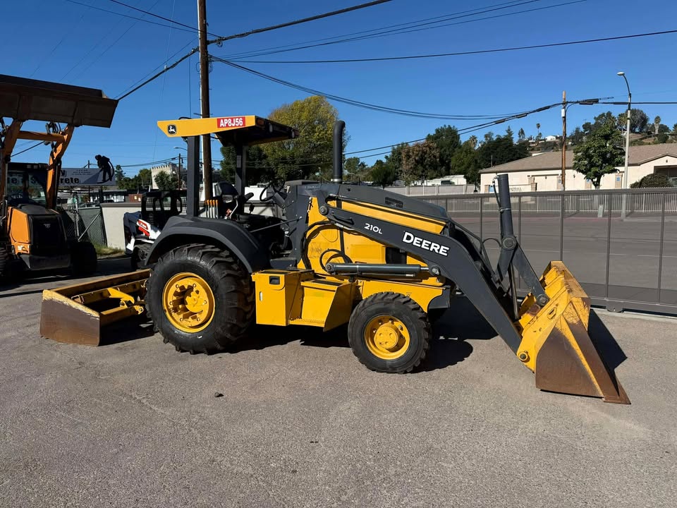 2019 Skip Loader