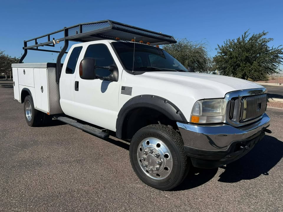 2004 Diesel Contractor Truck