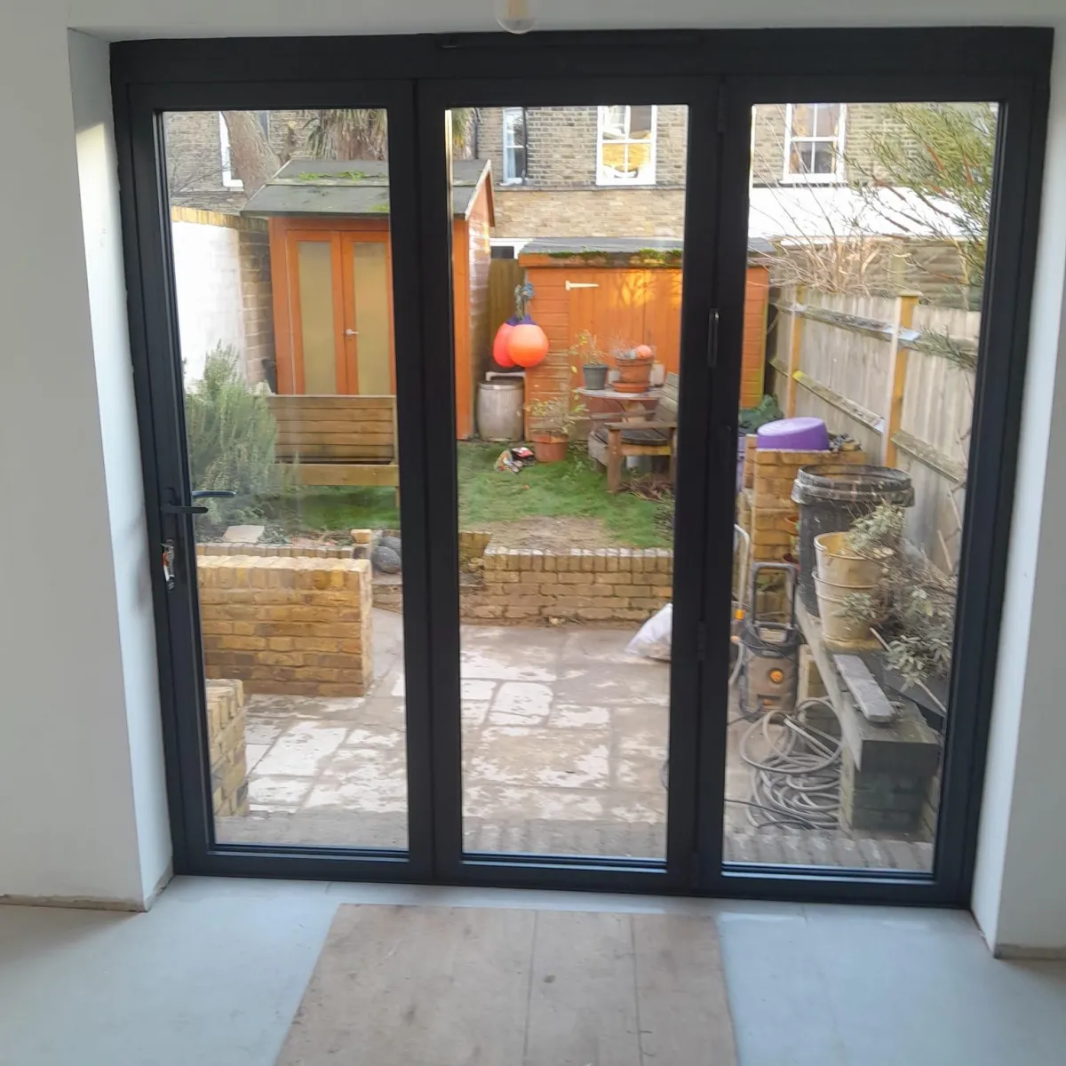 bifold door