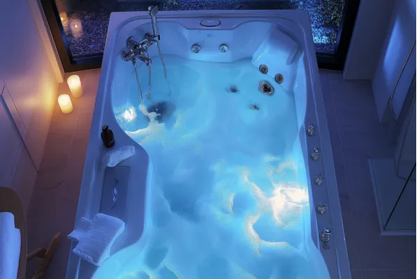 therapeutic tub enhanced with chromatherapy