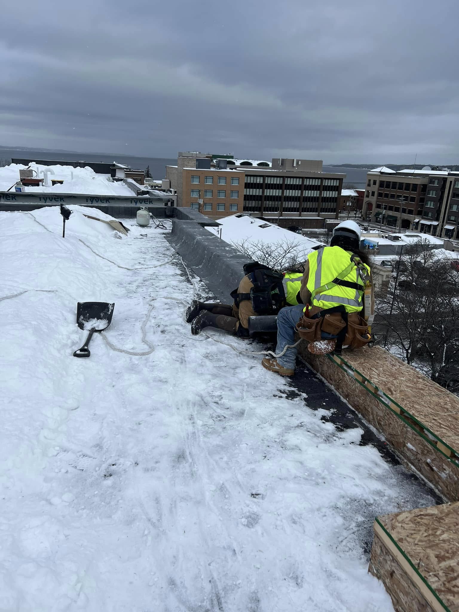 K&M doing a commercial snow removal