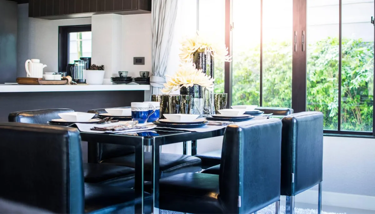 The Pros and Cons of Renting vs. Buying a Home