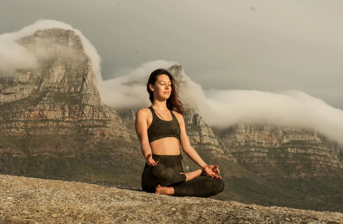 The Connection Between Yoga and Holistic Health: A Comprehensive Approach