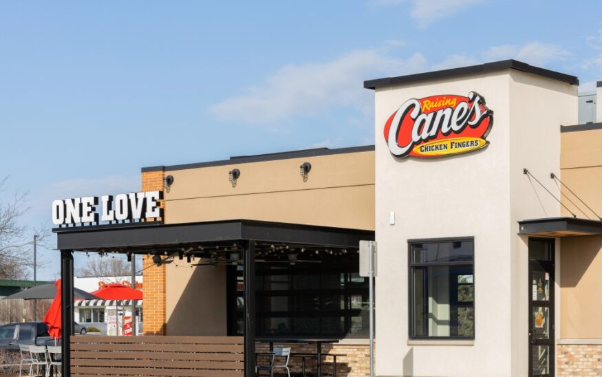 raising canes farmingdale
