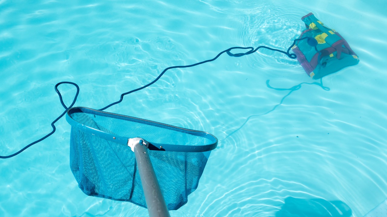 cleaning pool supplies