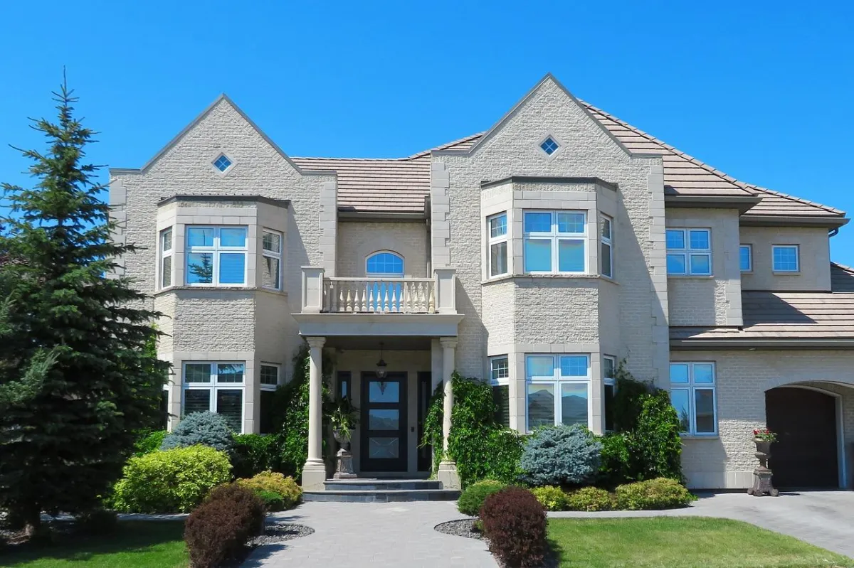 The Ultimate Guide to Staging Your Huntersville Home for a Quick Sale