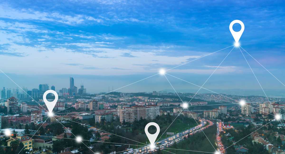 Commercial Fleets in the Digital Age (A Deep Dive into GPS Tracking) | GPS LEADERS