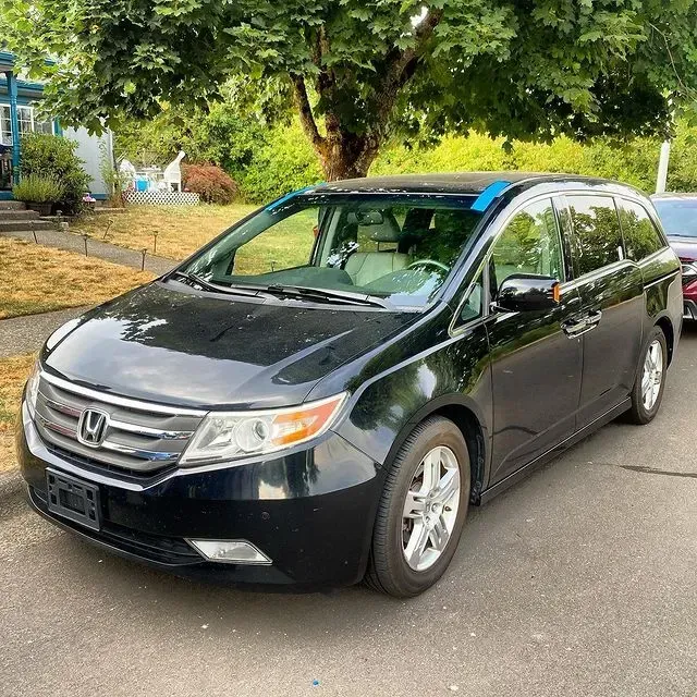 Honda Minivan Windshield Replacement