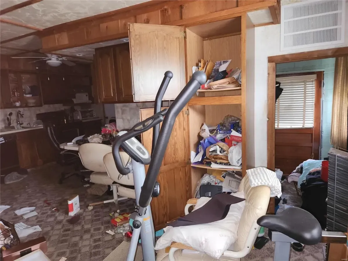 slow flip kitchen and dining room