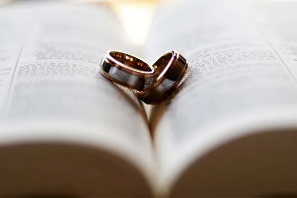 Getting Married Abroad? Here’s What You Need for Your Documents to Be Accepted