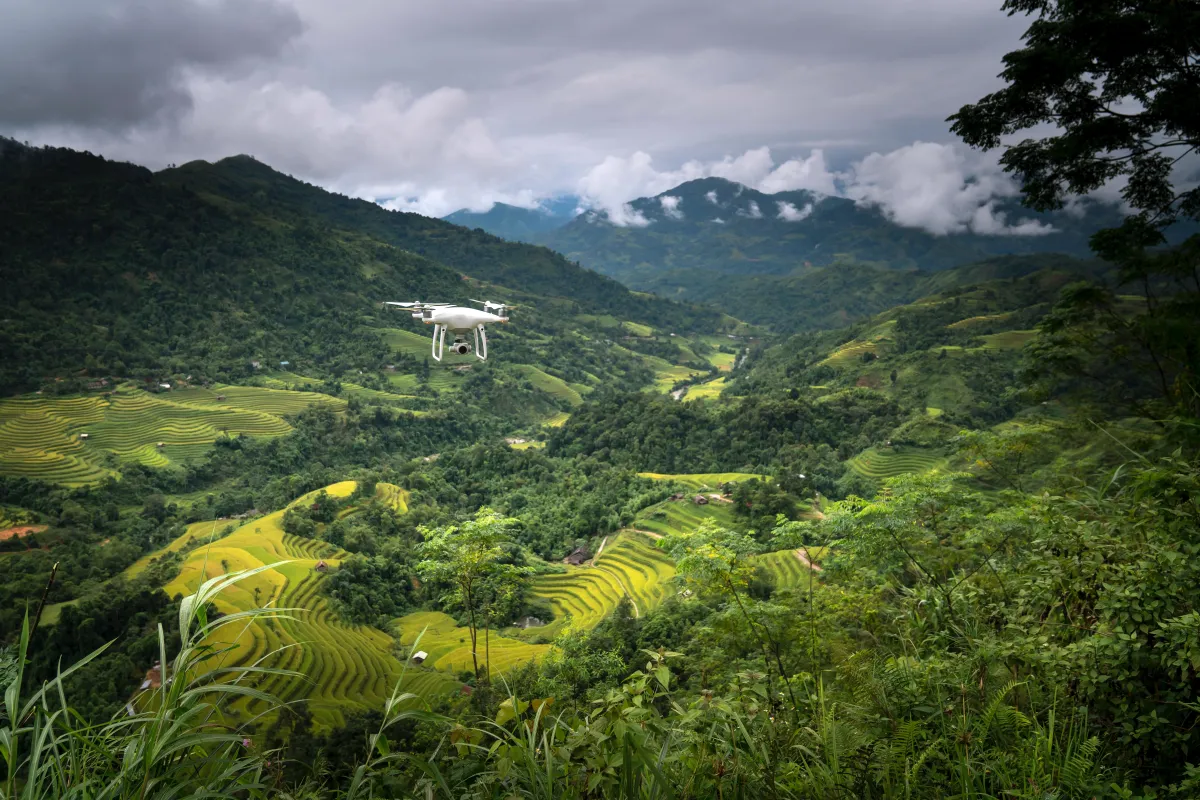 drones by range
