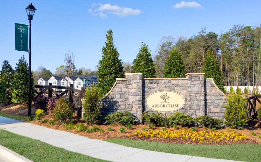 Small-Town Charm Meets Modern Convenience at Arbor Chase