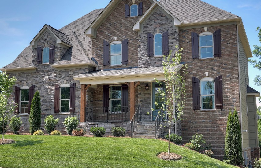 Discover Your Dream Home in Ardley: Small-Town Charm Meets Modern Luxury