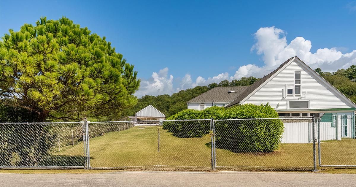 chain link fence in valdosta
