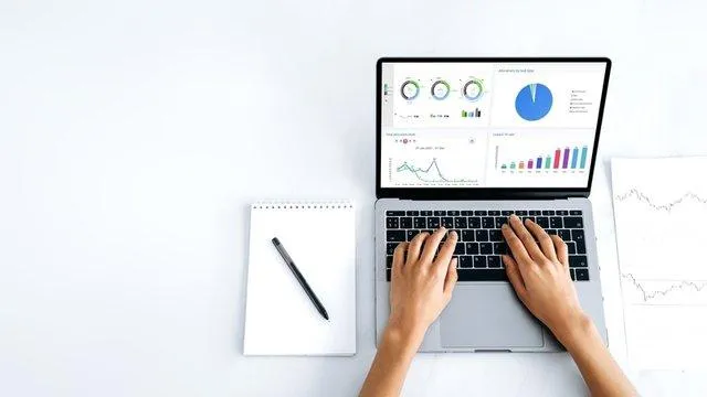 Effective Tracked Marketing for Trades & SME Businesses