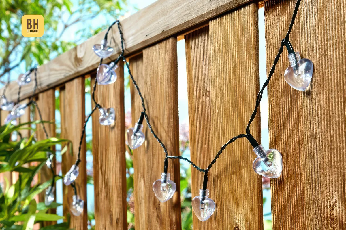 Valentine’s Day Fence Décor for a Romantic Backyard