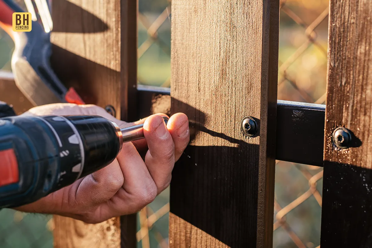 The Headache-Free Guide to Installing Your Fence in Oxford, Brantford, Norfolk, Haldimand & Hamilton