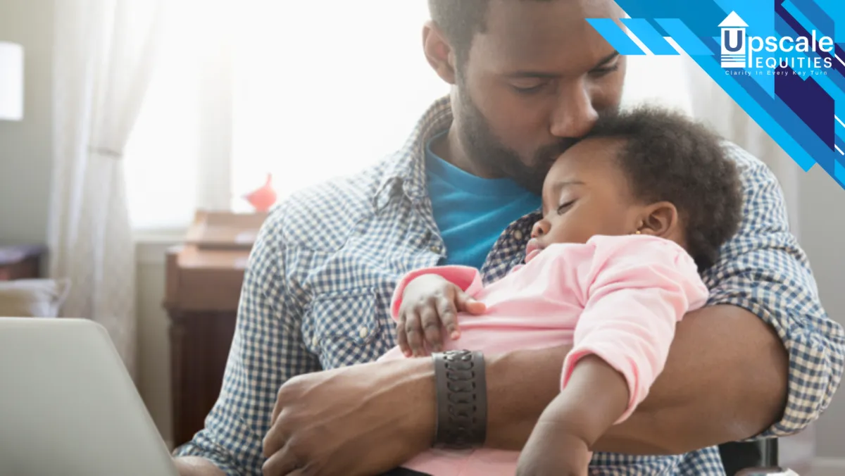 Trying to make a baby sleep despite the noisy streets