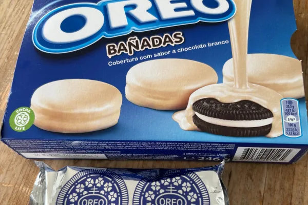 White Fudge Oreo Cookies