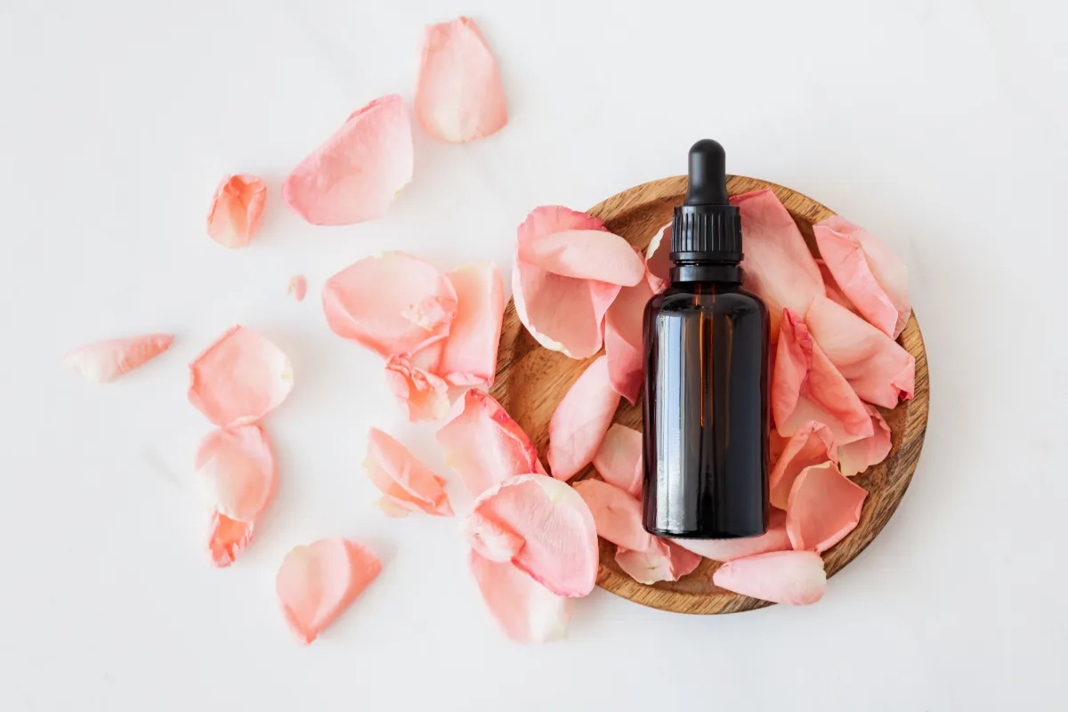 🧖‍♀️ Neck & Décolleté Massage in Kirkland: Benefits + When to Get One