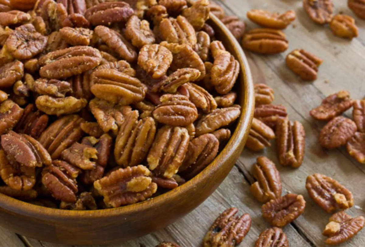 pecan nuts in a bowl