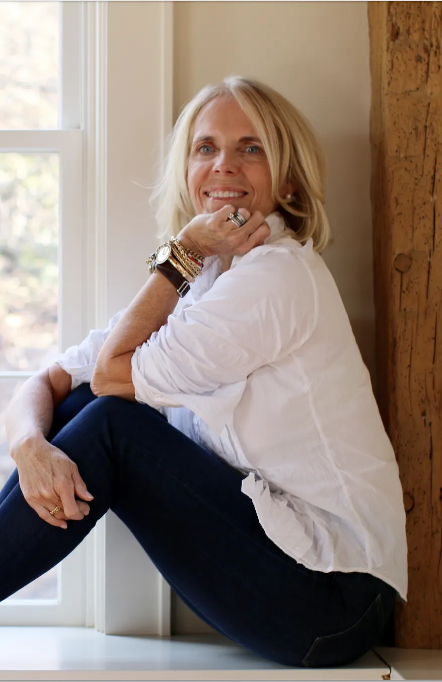 LAURIE LAIZURE, INTERIOR DESIGN COMMUNITY
