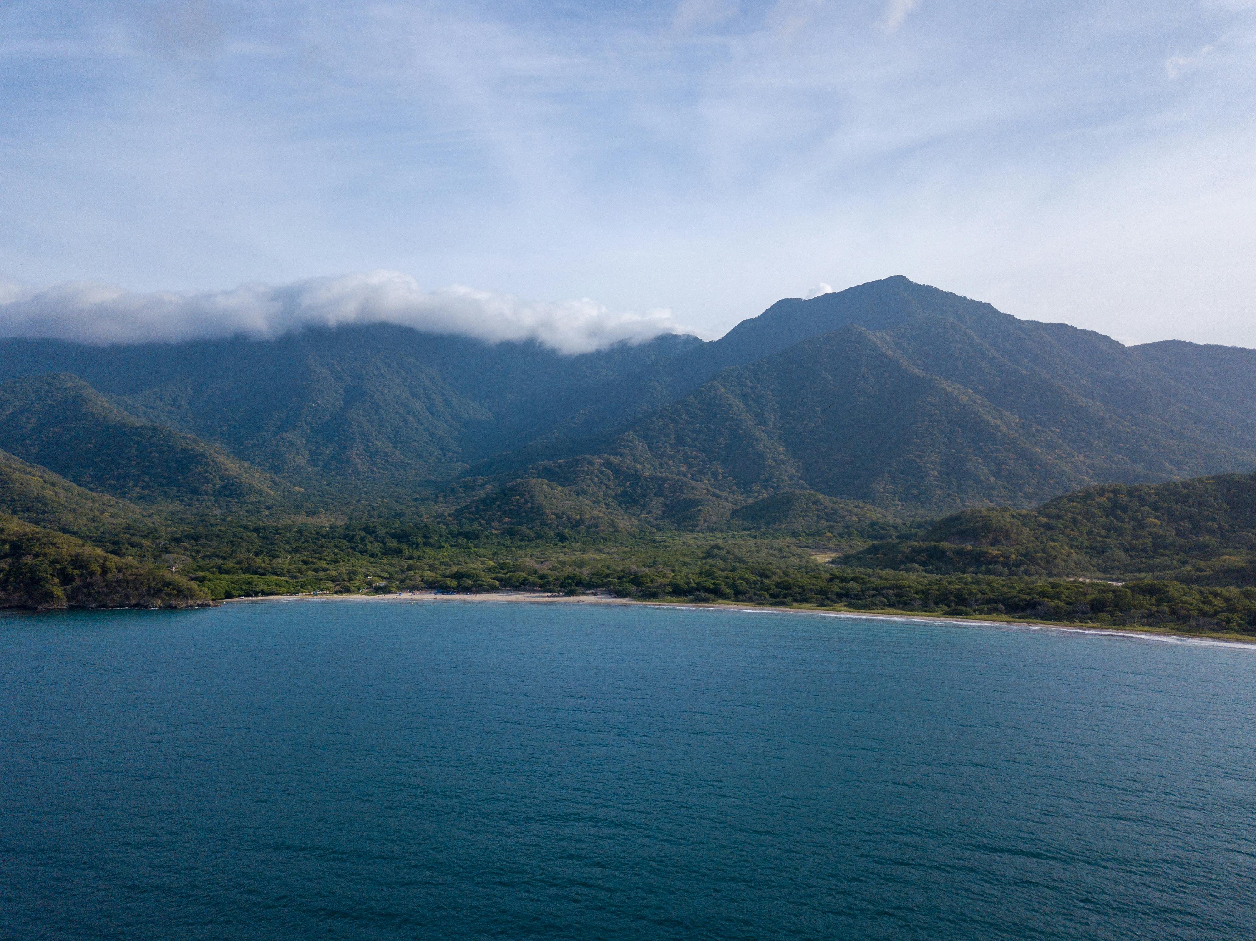 Turismo en Colombia 2025: récord por conectividad y acceso