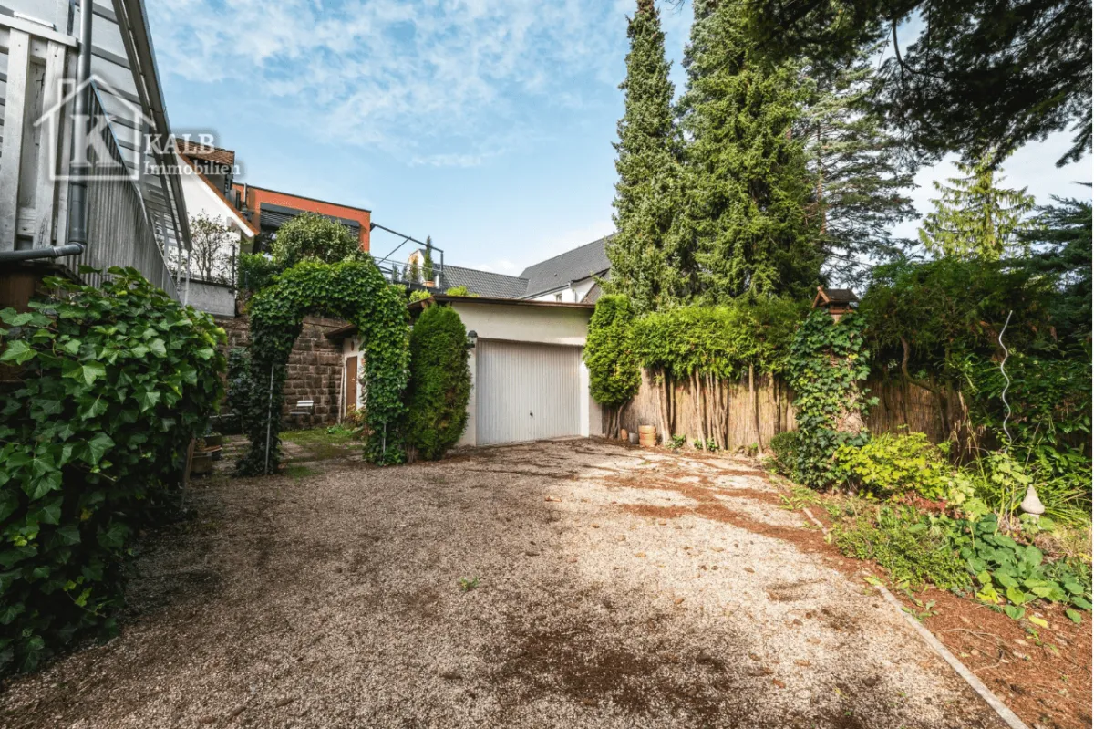 einfahrt-und-garage-einfamilienhaus-bad-kissingen