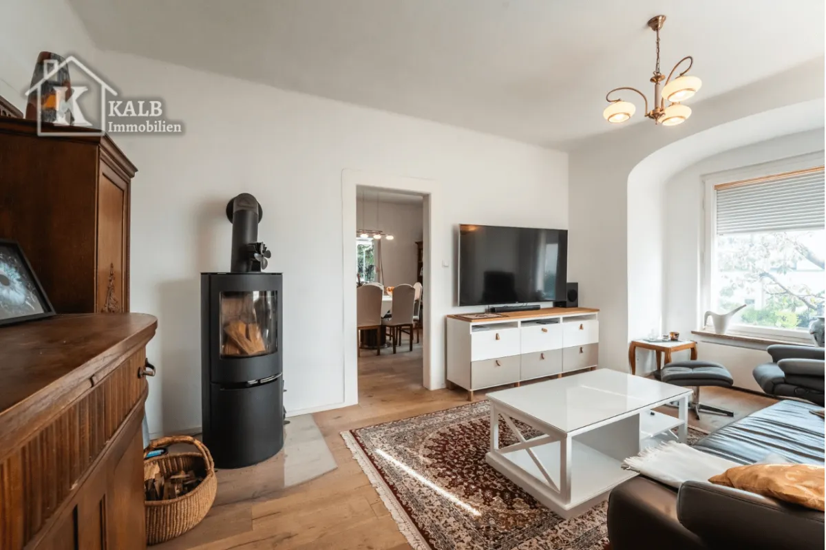 wohnzimmer-und-esszimmer-blick-bad-kissingen
